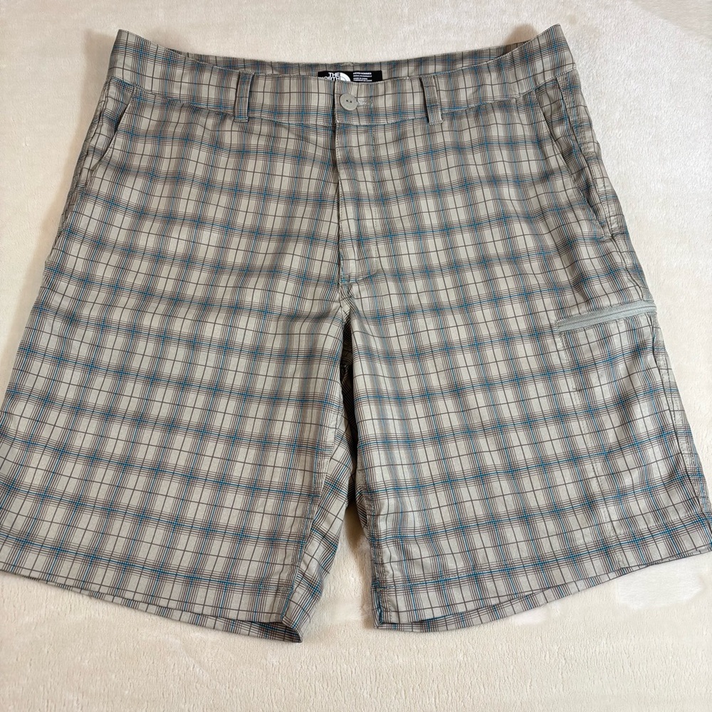 The North Face Men’s Plaid Flat Front Swim Shorts Size 34